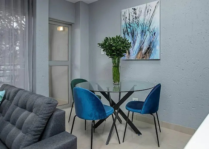 St Tropez 1 Bedroom Sandton Residence