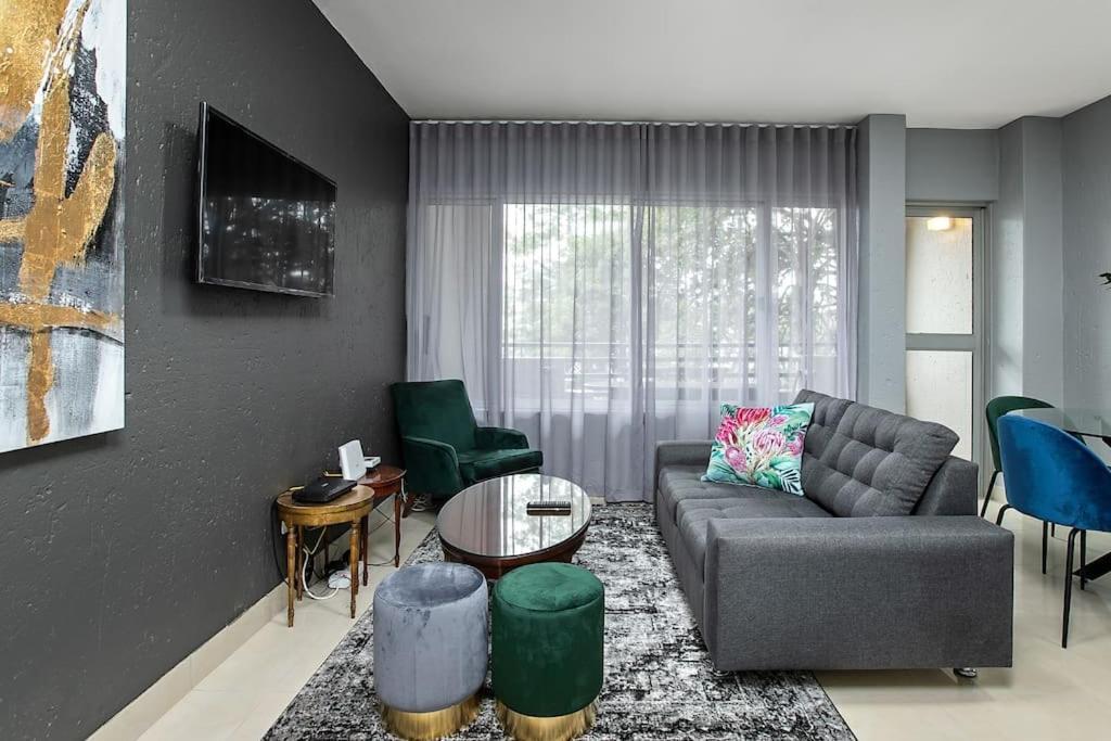 Appartement St Tropez 1 Bedroom Sandton *